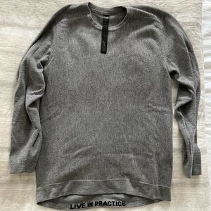 Lululemon Athletica men’s 100% merino wool sweater (M)